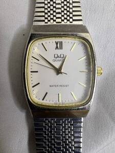 現状販売★ CITIZEN Q&Qクォーツ腕時計 V428-707 WLP 　ユニセックス