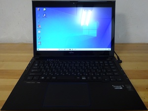 富士通 ノートパソコン LIFEBOOK UH55/M/Core i5-4200U 1.6GHz/4GB/SSD240GB/中古特価良品