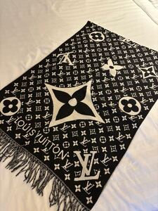 1円〜LOUIS VUITTON モノグラム柄マフラー ブラック