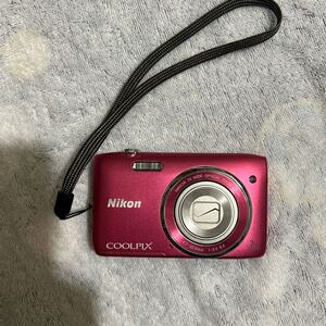 ★1円スタート　ニコン　Nikon COOLPIX S3500 コンパクトデジタルカメラ 通電確認済み　