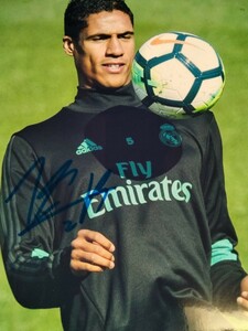 ラファエル・ヴァラン直筆サイン入り超大型写真…Raphal Varane…元フランス代表サッカー選手…32