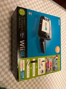 Nintendo Wii U ファミリープレミアムセット+ Wii Fit U 32G 