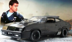 オートアート 1/18 1973 フォード ファルコン XB 3代目前期型 マッドマックス インターセプター Mad Max Ford Falcon 現状品 送料無料