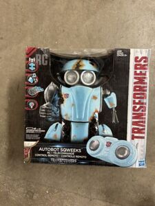 BRAND NEW Transformers The Last Knight Autobot Sqweeks RC Remote Control Hasbro 海外 即決