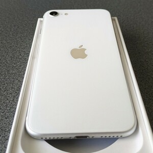 iPhone SE3【iPhone SE 第3世代64GB】【国内 docomo SIMフリー】【新品液晶 交換済】【高性能 大容量 2250mAhバッテリー交換済】