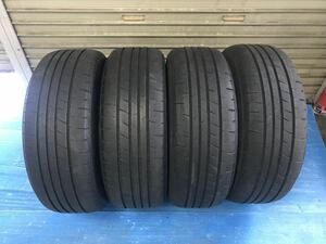 【中古タイヤ&BRIDGESTONE 】サイズ　215/60/R16 95H 4本セット・溝7部山以上あり　、汚れあり、2021年製、画像でご判断！