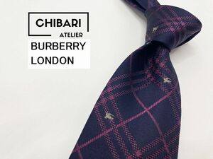 【超美品】BURBERRY LONDON　バーバリーロンドン　ロゴ＆ノバチェック柄　ネクタイ　3本以上送料無料　ネイビー　1001056