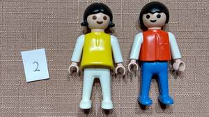 ２ ヴィンテージ PLAYMOBIL プレイモービル フィギュア ミニフィグ 人形 1981 geobra 男の子と女の子（5㎝）2体セット