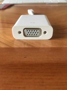 Apple Mini DisplayPort - VGA アダプタ（A1307）