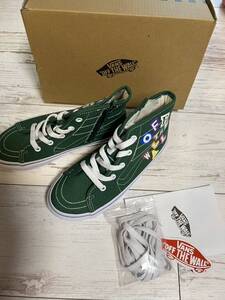 vans ハイカットスニーカー size21 未使用 完売品と聞いています。 サイドにジッパーがあるので履きやすいです