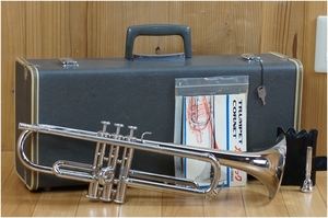 【美品】 YAMAHA ★ ヤマハ楽器 ★ トランペット ★ YTR135 YTR-135 ★ ケース・マウスピース付き ★ 到着すぐ使用可能！