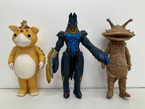 フィギュアまとめ売り/在庫処分/大怪獣ラッシュ バルタンバトラー・バレル、ウルトラ怪獣シリーズ カネゴン・ブースカ/ソフビ/3点【G015】