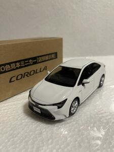 1/30 トヨタ 新型カローラ セダン　COROLLA カラーサンプル 非売品 ミニカー　スーパーホワイトⅡ