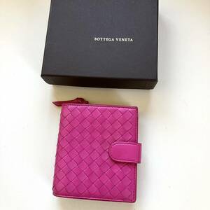 ボッテガヴェネタ　BOTTEGA VENETA 二つ折り財布　イントレチャート　ピンク　レディース