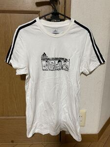 レア！adidas(アディダス)FOOTBALL CELEBRATION No.1 サッカープリントTシャツ