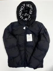 【雷市場（ポンジャン）商品韓国直送】 MONCLER(モンクレール) モントクラール 3 4 サイズ 黒 新品