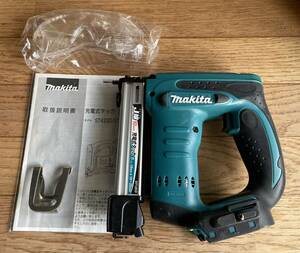 makita マキタ ST120D 充電式タッカ 本体のみ