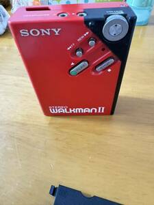 【ジャンク品】SONY WALKMAN II ウォークマン カセットプレーヤー WM-2 赤