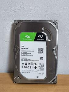 ほぼ　新品　Seagate Barracuda 1TB HDD SATA