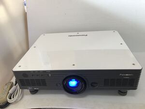 PANASONIC TH-D5600L 5000ルーメン　　HDMI対応可能　ランプ使用940h/654h