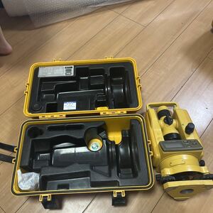 TOPCON トプコン デジタルセオドライト DT-10