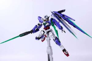 DABAN MODEL　1／100 MG ダブルオークアンタ LEDユニット付き 海外製プラモデル 未組立品 8822