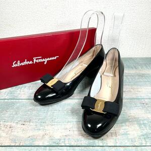 良品 Ferragamo 6 1/2 C パンプス ヴァラ リボン