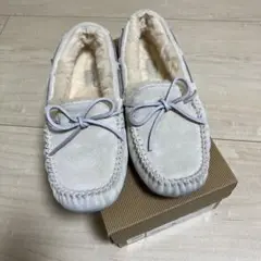 アグ　UGG ダコタ　モカシン　ホワイト　23センチ