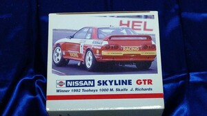 激レア！京商 日産 スカイライン GT-R R32 1/18 ミニカー BATHURST WINNERS 1992 toohey 1000 未開封新品