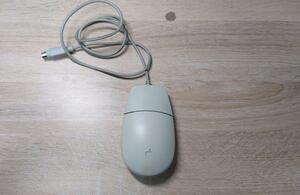 Apple Desktop Bus Mouse II ADBマウス