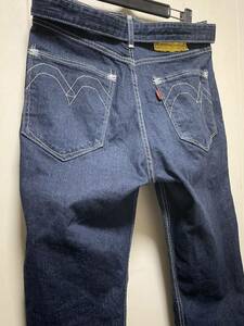 Levis リーバイス REDジーンズ デニムパンツ W28 濃紺　ベルト付き