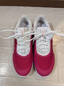 【w408】 NIKE ナイキ AIRMAX エアマックス 25.0cm レディース シューズ ランニングシューズ ピンク系