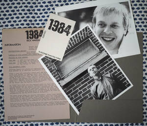 Rick Wakeman【Charisma　1981年】「1984」プロモ・キット/専用紙ケース、生写真2点、プロモ・シート2点、プロモ・カード ◆Rare 英国ORG!!