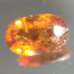 天然オレンジスぺサルタイトガーネット　ルース　1.07ct　7.5×4.8×3.0mm