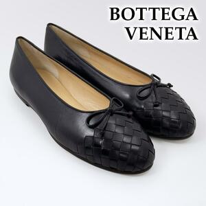 未使用 ボッテガヴェネタ フラットシューズ BOTTEGA VENETA パンプス リボン イントレチャート 35.5 ラウンドトゥ ローヒール 紫 ブラック