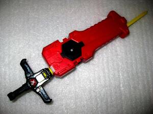 【USED美品(少々スレキズあり)】TAKARATOMY 国内正規品 純正品 ベイブレードバースト 右回転ベイ用【B-48より ソードランチャー】