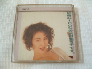 中古　8㎝CD　　沢田知可子　　Live On The Turf　/Curious Girl　　歌詞カード無し　　9㎝角縮刷収納ケース付