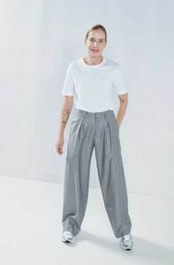 春夏品 レイ RAEY Tailored Trousers フロントタック テーラード ワイド パンツ UK8 / MATCHES FASHION購入