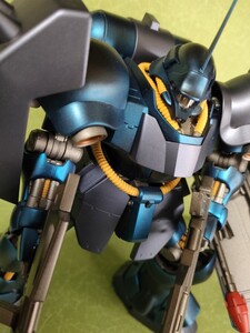 ガンプラ 塗装済完成品 MG 1/100 ギラ・ドーガ