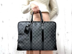 極美品 LOUIS VUITTON ルイヴィトン ダミエグラフィット ポルトドキュマンヴォワヤージュ PDV ビジネス バッグ N41125 黒A4可メンズ79428Y