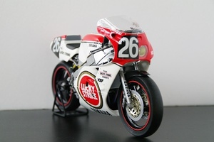 ★1/12 YAMAHA YZF750　チームラッキーストライクロバーツ 1987年鈴鹿８時間耐久レース仕様　塗装完成品