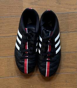 adidas サッカーシューズ