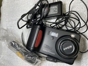 COOLPIX 800