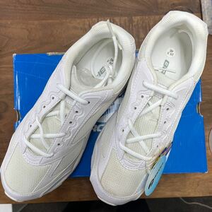 M-1053★80サイズ BROOKS ブルックス メンズシューズ 26.5cm ストライドRN WH KW72571 ホワイトスニーカー 新品未使用品