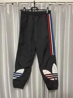 adidas トレーニングパンツ 黒 ストライプ