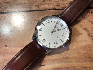 BK081 本体良品程度 D&G ドルチェ&ガッバーナ デイト デザイン文字盤 シルバー ベルト尾錠オリジナル クオーツ メンズ 腕時計