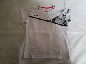 ウイメンズ Lサイズ YONEX ノースリーブ 使用少なめ きれい ゲームシャツ ヨネックス ホワイト/ブラック系 バドミントン 日本代表 モデル