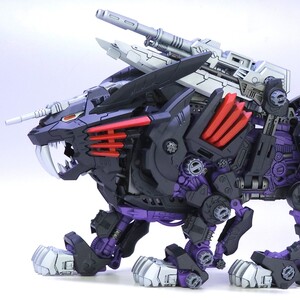 【完成品】AZブレードライガー　改造　ジェノザウラー　ゾイド　ZOIDS 　タカラトミー　プラモデル　