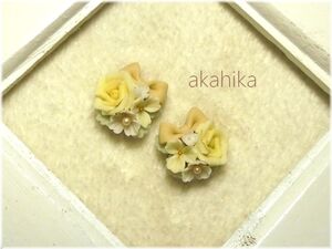 akahika*樹脂粘土花パーツ*りぼん左右対称ブーケ・薔薇と小花・イエロー