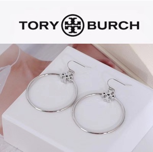 新品未使用　TB014-05 Tory Burch トリーバーチ　定番　ピアス　シルバー